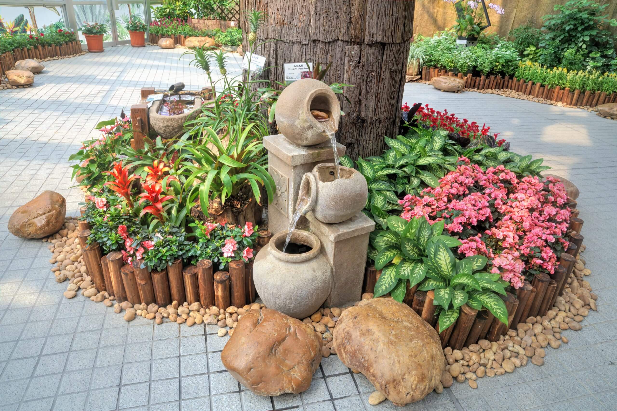 Mexican Beach Pebbles - Decorative Stone Border