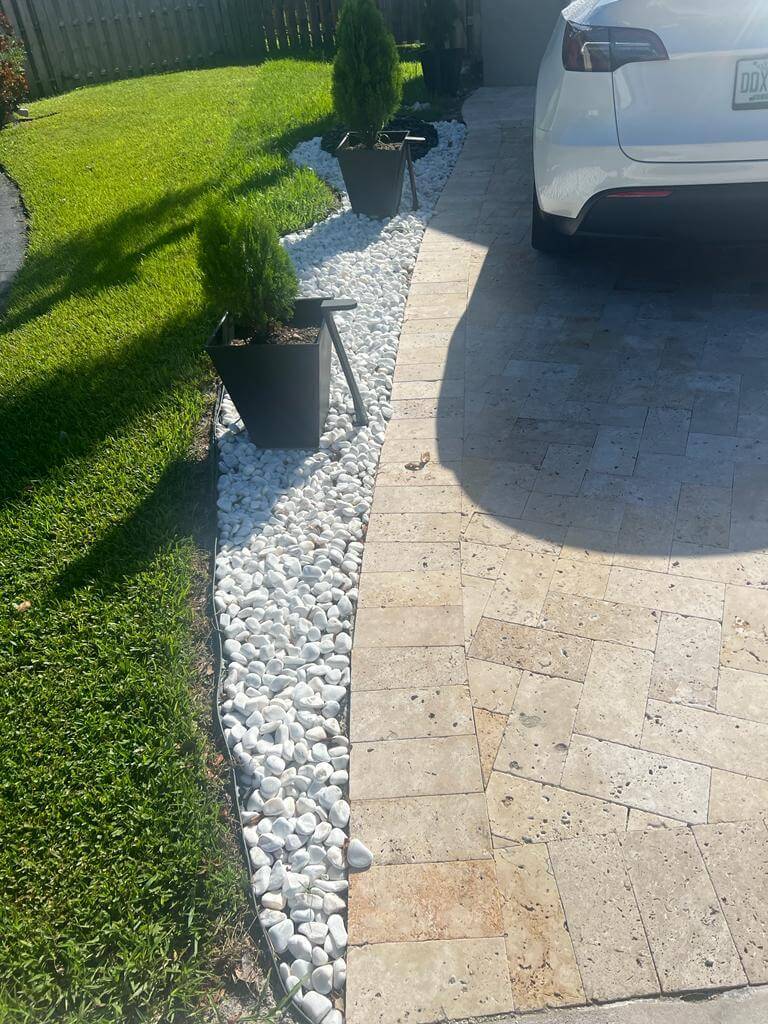 0960e7e8-c4b5-4316-b6f6-8dd160ca0cd8