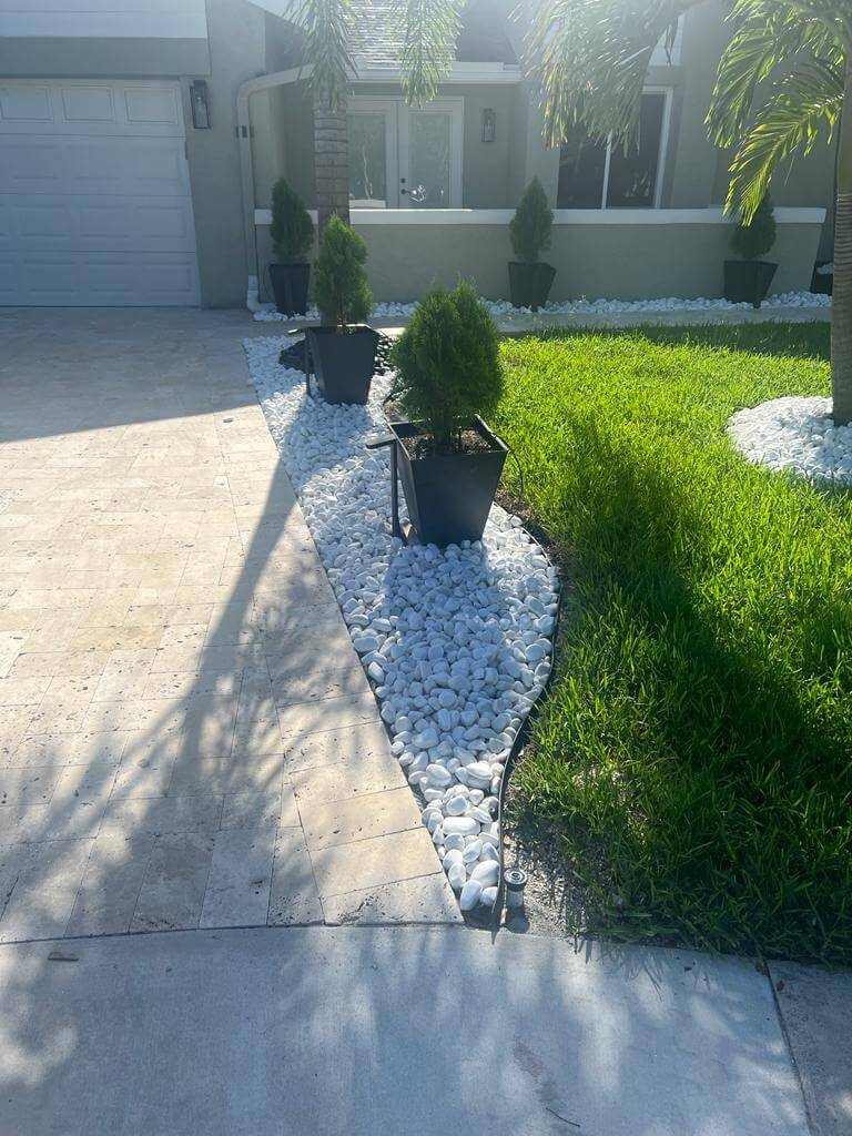 ecb5cced-243d-42e5-9d7b-4d2fd108fe92